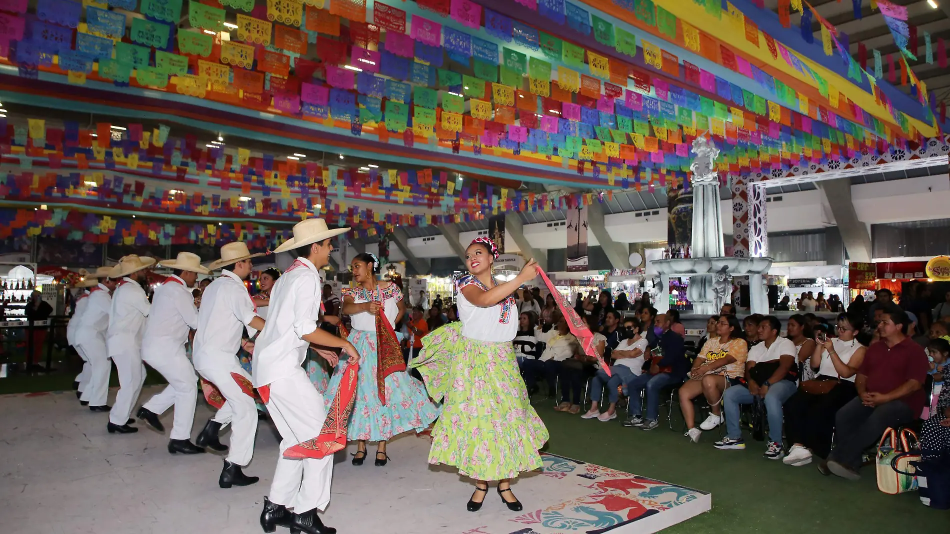 Invita gobierno estatal a presentaciones del Pabellón Artístico de la Feria de Puebla